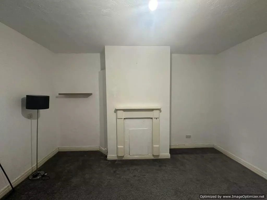 image-0-1024×1024 (1) £650 pcm (£150 pw)