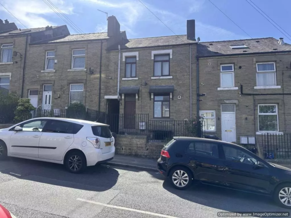 £675 pcm (£156 pw)